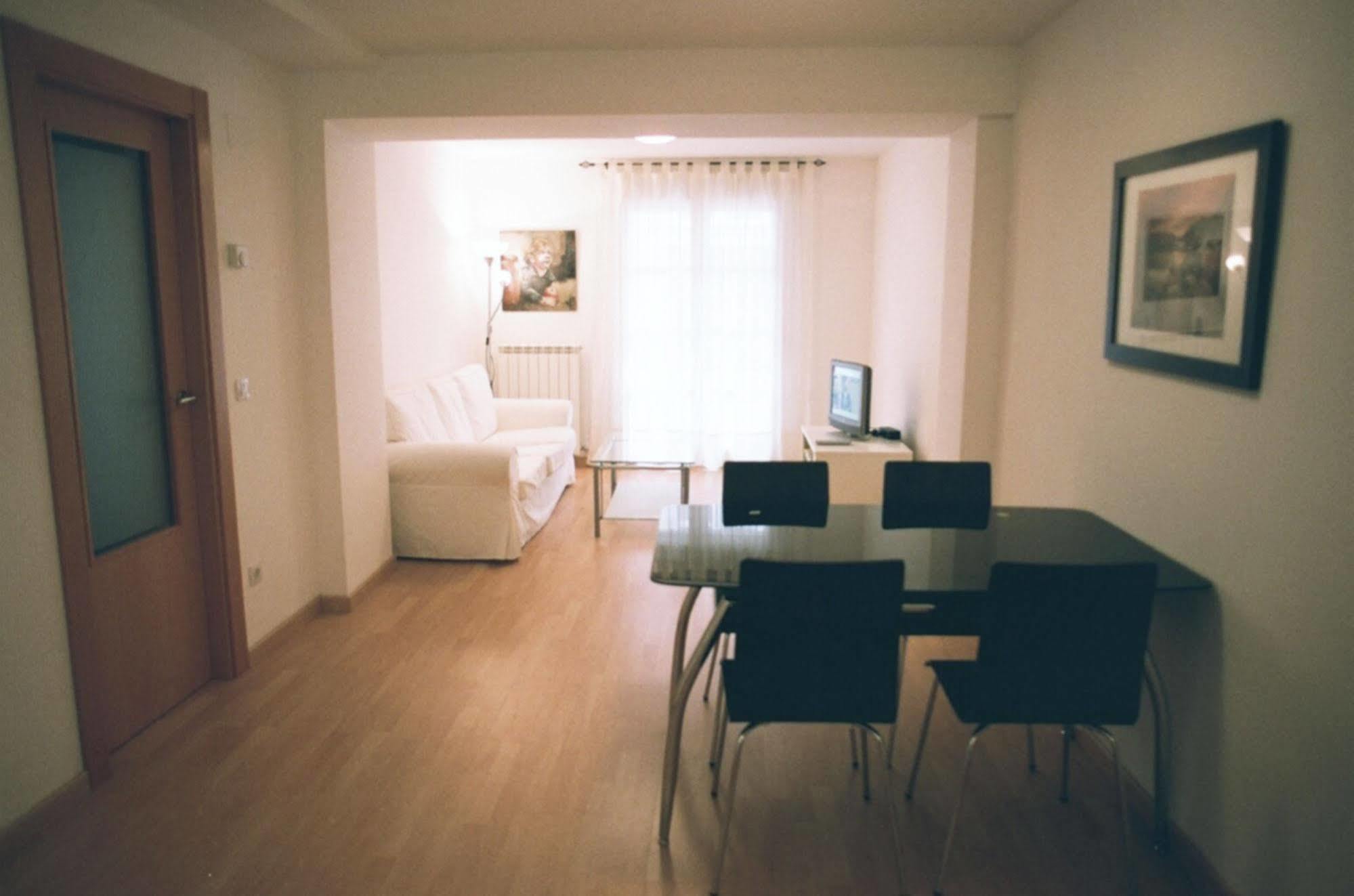 Apartamentos Auhabitat Zaragoza, Edificio De Apartamentos Turisticos Dış mekan fotoğraf