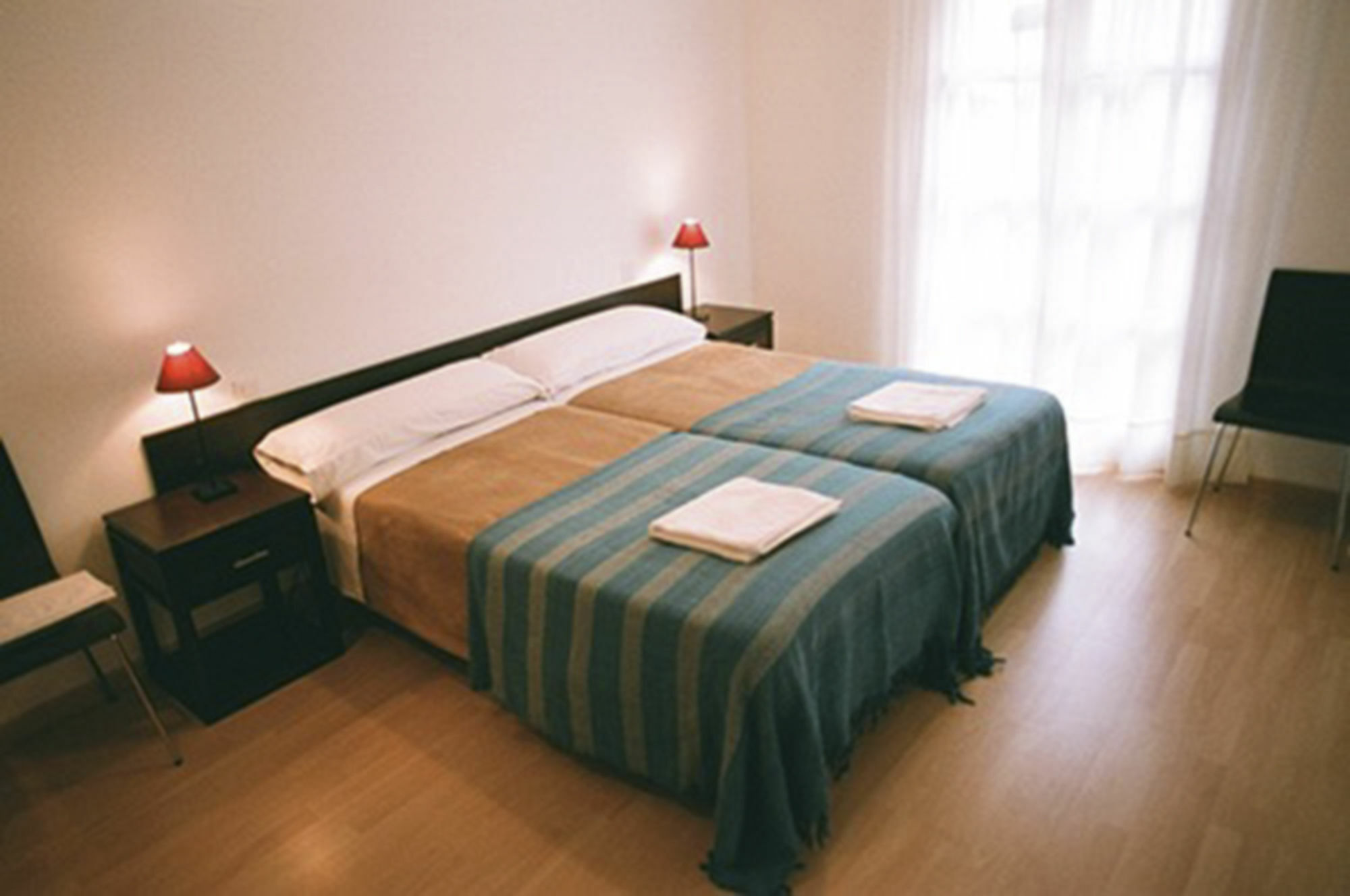 Apartamentos Auhabitat Zaragoza, Edificio De Apartamentos Turisticos Dış mekan fotoğraf